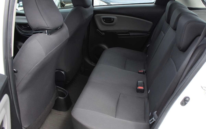Toyota Yaris cena 49900 przebieg: 66276, rok produkcji 2017 z Choroszcz małe 277